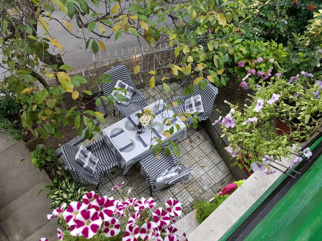 Nena & Rale Rooms Donji Milanovac Exterior foto